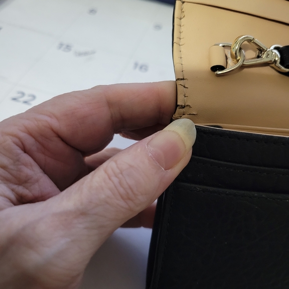 Kate Spade EUC! Perri Lane Linney Wallet/Wristlet W/ Cutout Detail Retails $189 - Picture 11 of 12